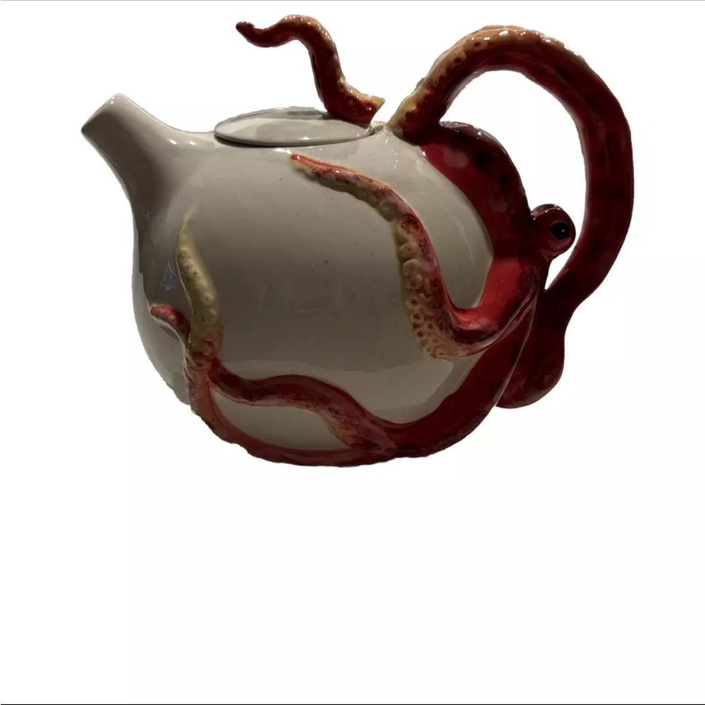 Octopus tea pot EUC by blue sky Perfect if you love octopus 🐙 - Picture 1 of 11